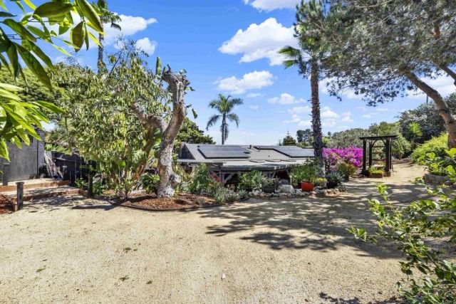 4605 Mayapan, La Mesa, CA 91941