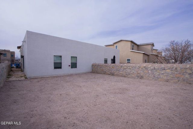 804 HC Gilbert Minjares Drive A, Socorro, TX 79927