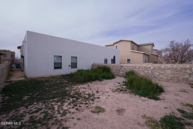 804 HC Gilbert Minjares Drive A, Socorro, TX 79927