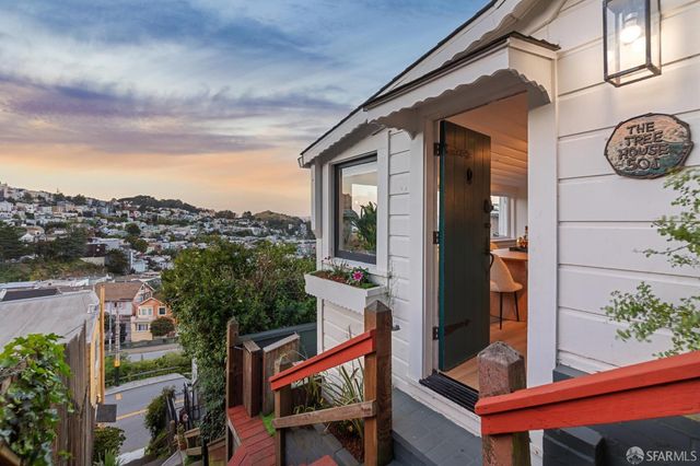501 Corbett Avenue, San Francisco, CA 94114