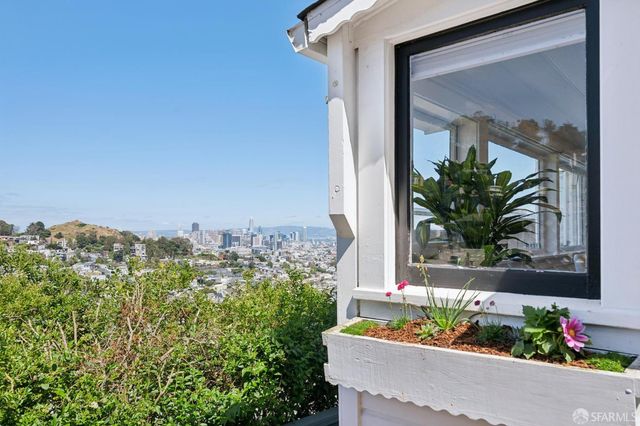 501 Corbett Avenue, San Francisco, CA 94114