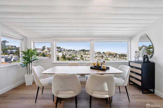 501 Corbett Avenue, San Francisco, CA 94114