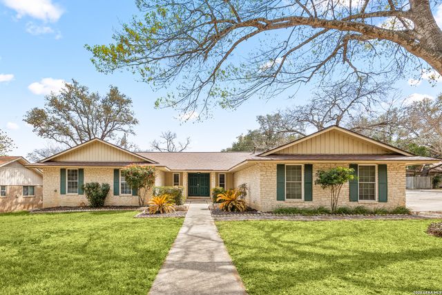 8318 Heraldry St, San Antonio, TX 78254