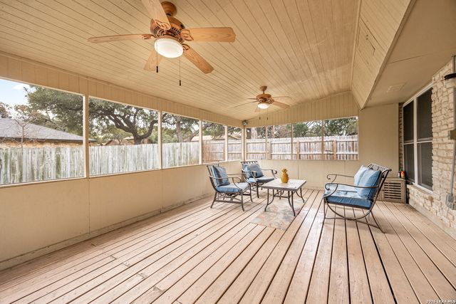 8318 Heraldry St, San Antonio, TX 78254