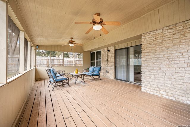 8318 Heraldry St, San Antonio, TX 78254