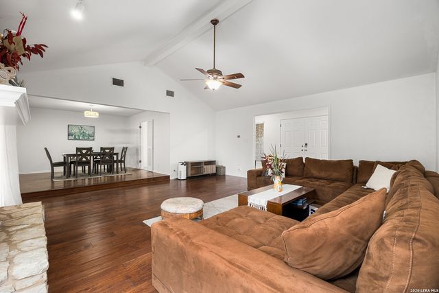 8318 Heraldry St, San Antonio, TX 78254