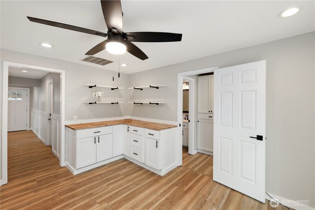 12002 151st Court E, Puyallup, WA 98374