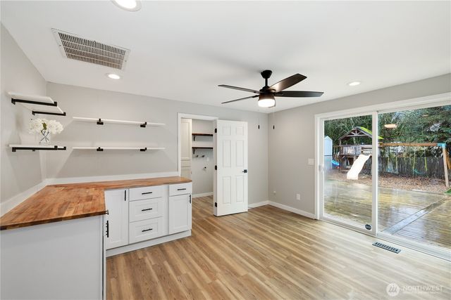 12002 151st Court E, Puyallup, WA 98374