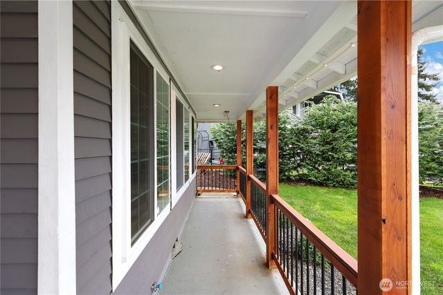 12002 151st Court E, Puyallup, WA 98374