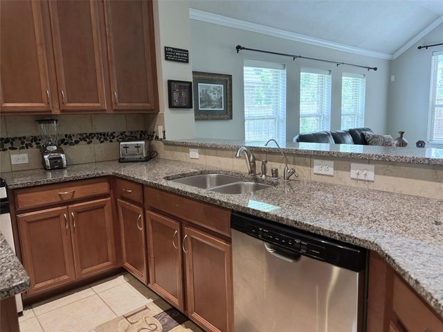 17207 Forest Ridge Point, Houston, TX 77084