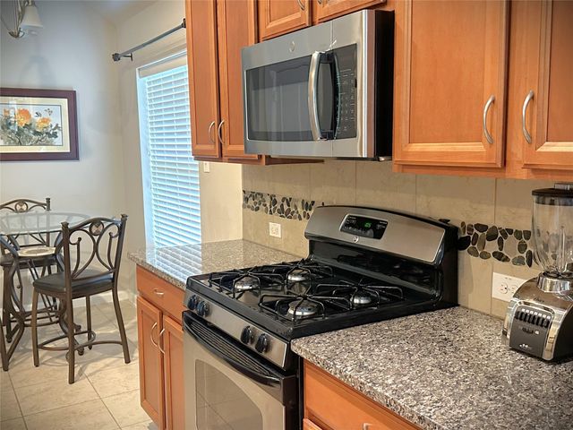 17207 Forest Ridge Point, Houston, TX 77084