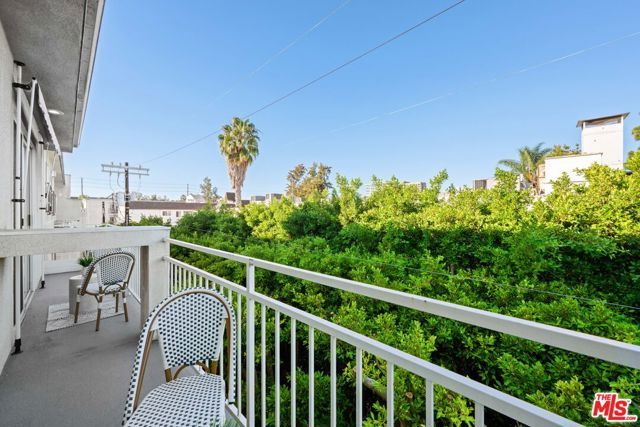 117 S Clark Drive 305, Los Angeles, CA 90048