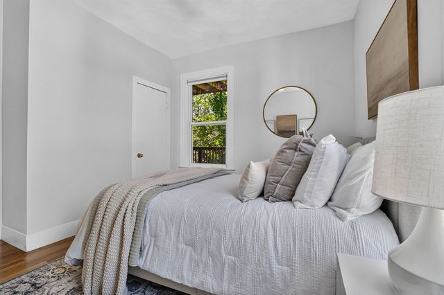 6 Kenney St B, Boston, MA 02130