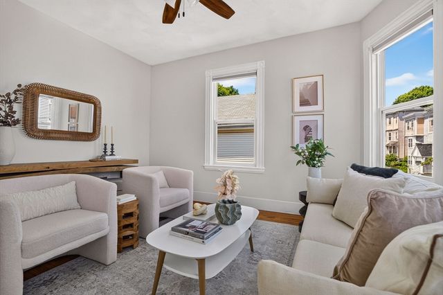6 Kenney St B, Boston, MA 02130