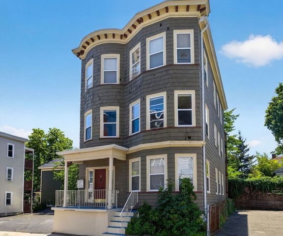 6 Kenney St B, Boston, MA 02130