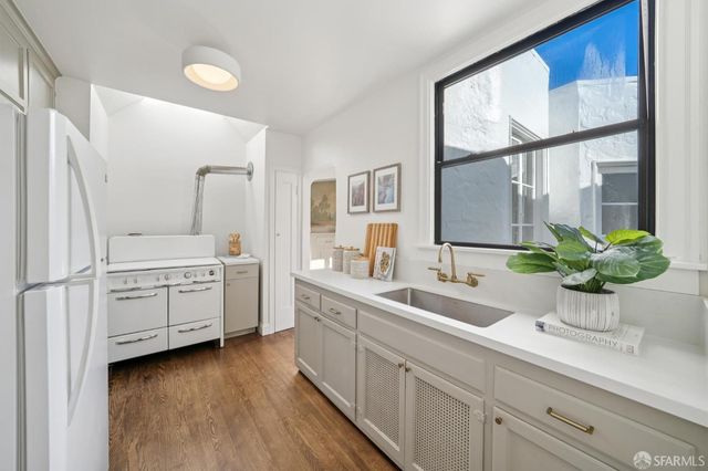 1558 Alemany Boulevard, San Francisco, CA 94112