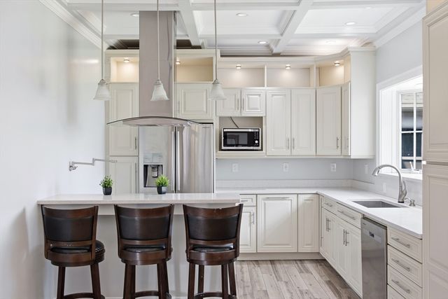 63 Orange St, Chelsea, MA 02150