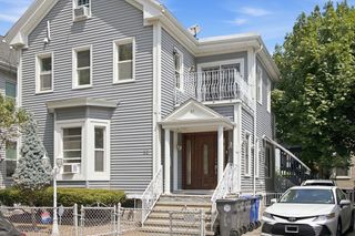 63 Orange St, Chelsea, MA 02150