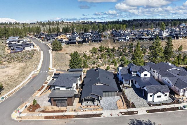 3448 NW Sullivan Avenue Lot 243, Bend, OR 97703
