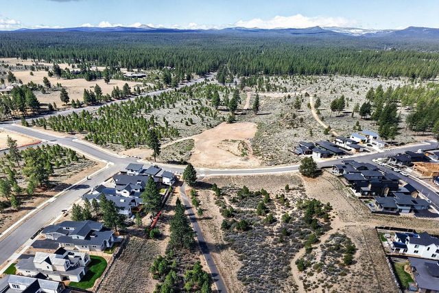 3448 NW Sullivan Avenue Lot 243, Bend, OR 97703