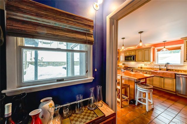 7 Nicholas Street, Port Jefferson, NY 11777