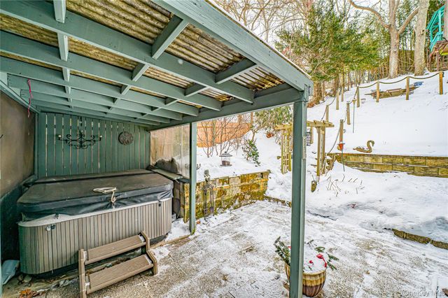 7 Nicholas Street, Port Jefferson, NY 11777