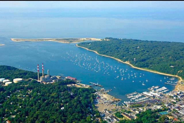 7 Nicholas Street, Port Jefferson, NY 11777