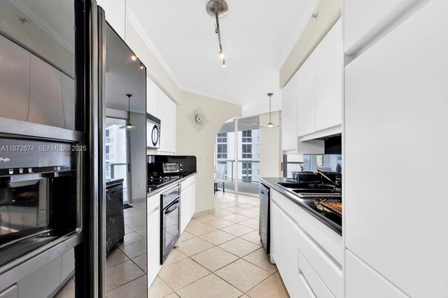 18671 Collins Avenue 604, Sunny Isles Beach, FL 33160