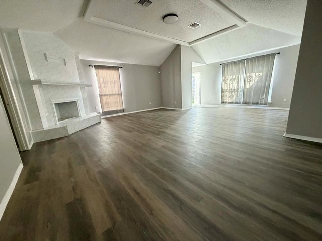 6534 Briar Glade Drive, Houston, TX 77072