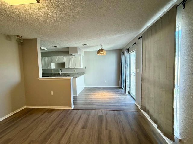 6534 Briar Glade Drive, Houston, TX 77072