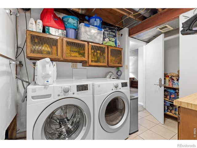 10933 W 67th Place, Arvada, CO 80004
