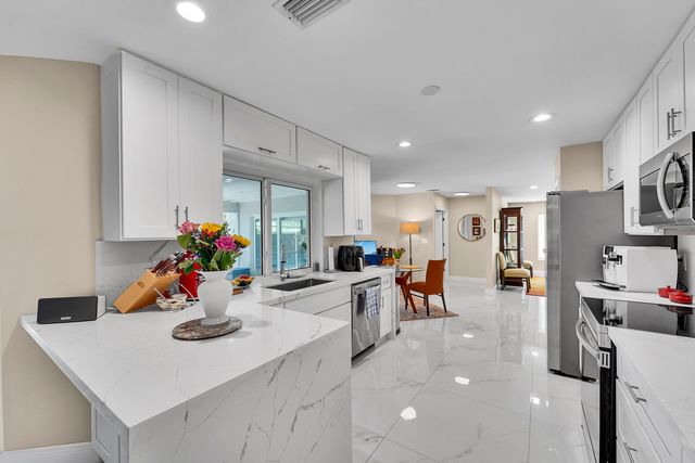 2133 NW 116th Terrace, Coral Springs, FL 33071