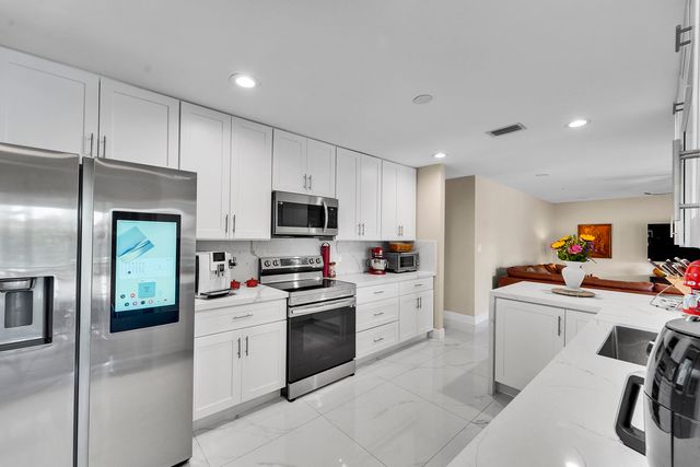 2133 NW 116th Terrace, Coral Springs, FL 33071