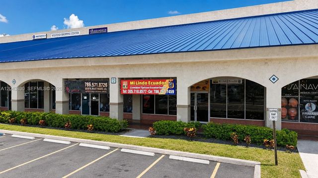 8726 NW 26 Street 18, Doral, FL 33172