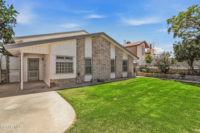 11505 CRAZY HORSE Drive, El Paso, TX 79936