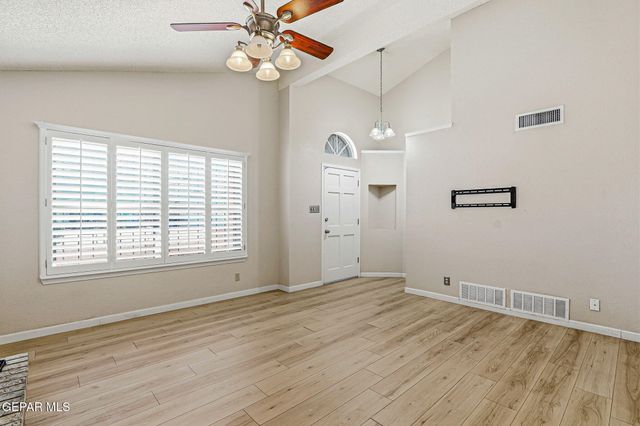 11505 CRAZY HORSE Drive, El Paso, TX 79936