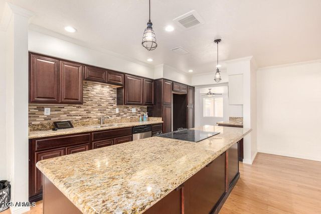 2023 W CLARENDON Avenue, Phoenix, AZ 85016