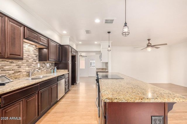 2023 W CLARENDON Avenue, Phoenix, AZ 85016