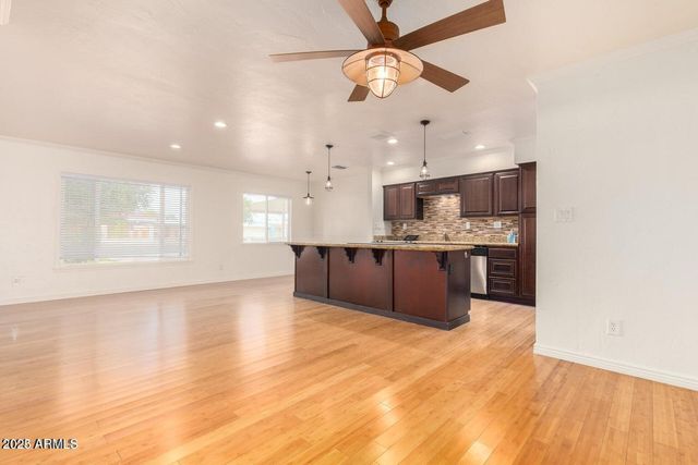 2023 W CLARENDON Avenue, Phoenix, AZ 85016