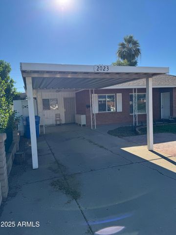 2023 W CLARENDON Avenue, Phoenix, AZ 85016