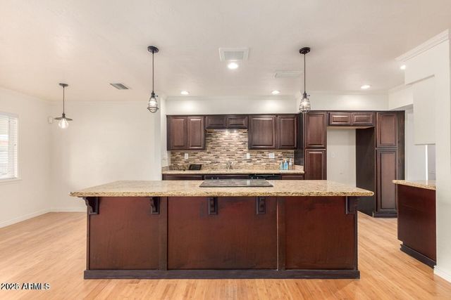 2023 W CLARENDON Avenue, Phoenix, AZ 85016