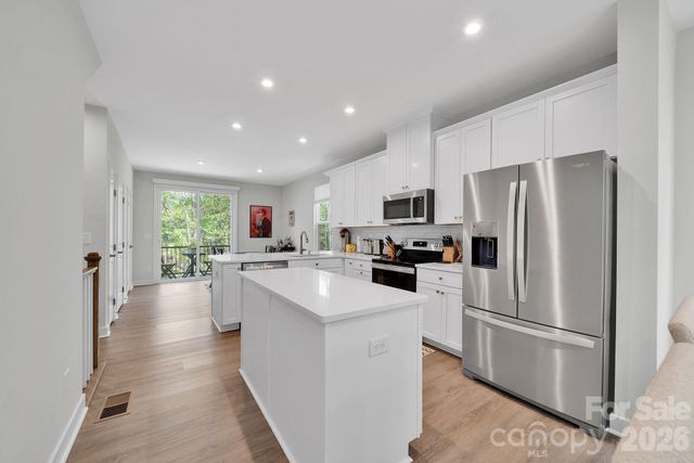 336 Twinflower Lane, Charlotte, NC 28205