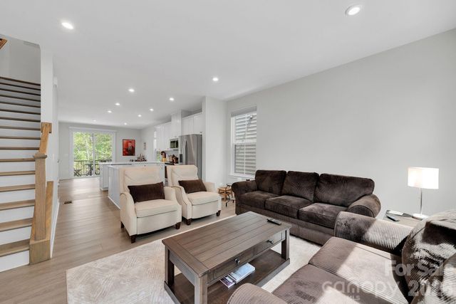 336 Twinflower Lane, Charlotte, NC 28205