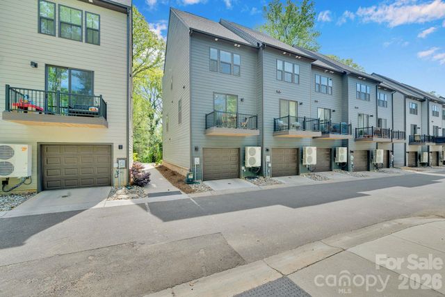 336 Twinflower Lane, Charlotte, NC 28205