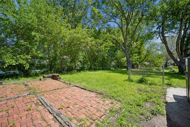 2521 57th Street, Des Moines, IA 50310