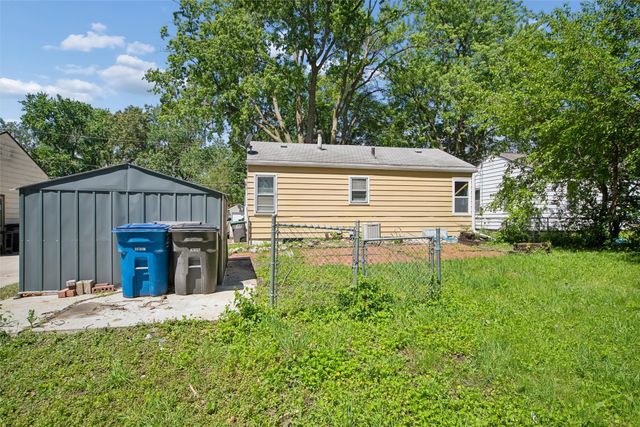 2521 57th Street, Des Moines, IA 50310