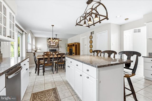 4114 LOMAR, Mount Airy, MD 21771