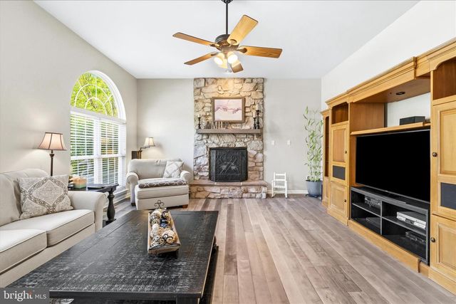 4114 LOMAR, Mount Airy, MD 21771
