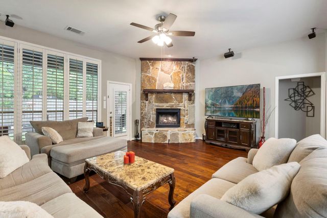 6923 Sanders Hill Lane, Humble, TX 77396