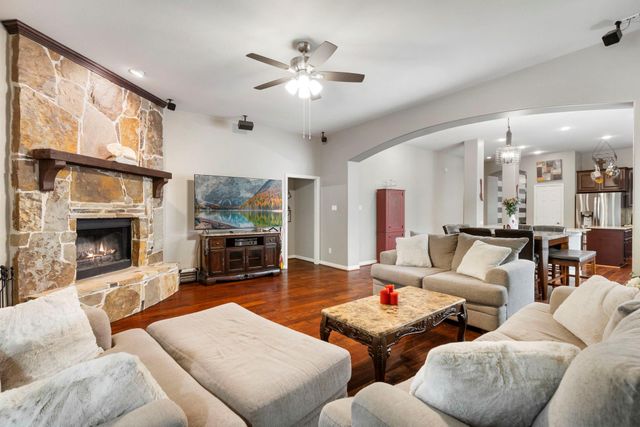 6923 Sanders Hill Lane, Humble, TX 77396